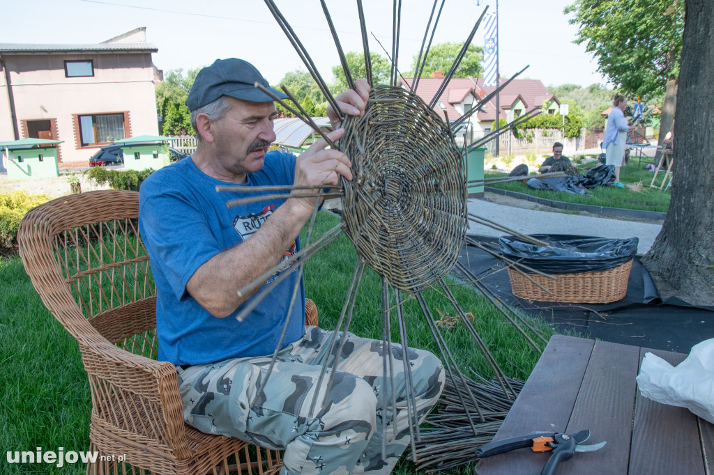 Plener plecionkarski w Uniejowie