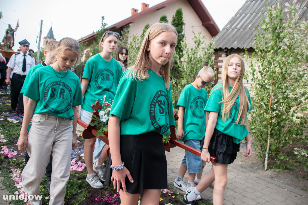Kwietne dywany i procesja Bożego Ciała Spycimierz