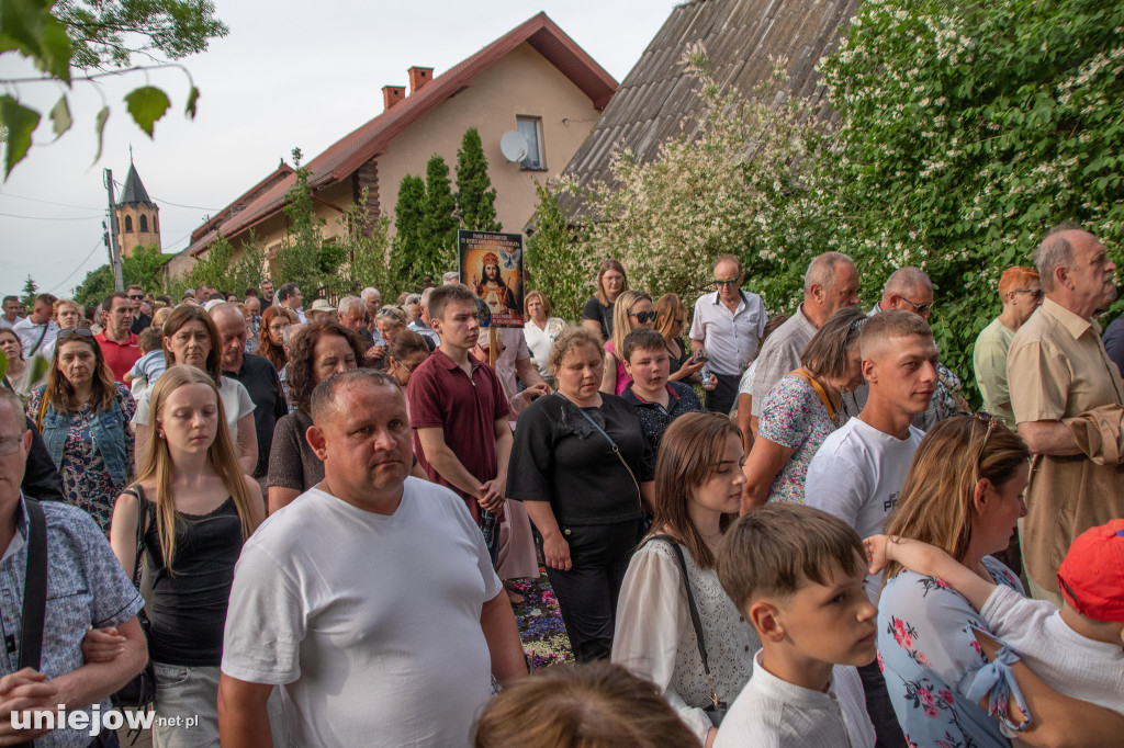Kwietne dywany i procesja Bożego Ciała Spycimierz