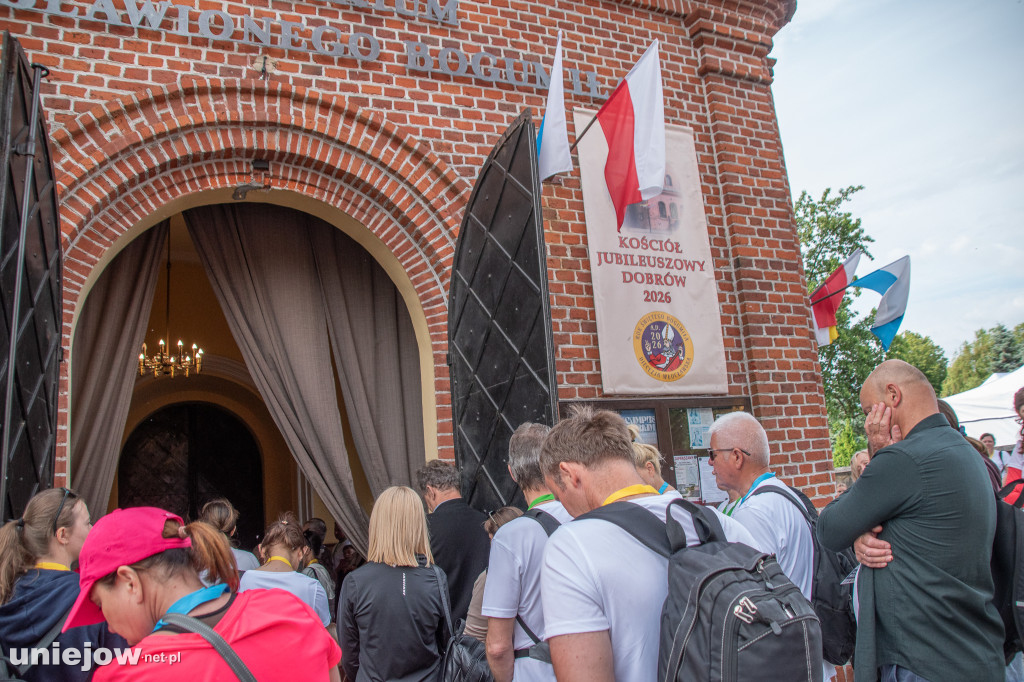 Ruszył Marsz św. Bogumiła z Dobrowa do Uniejowa