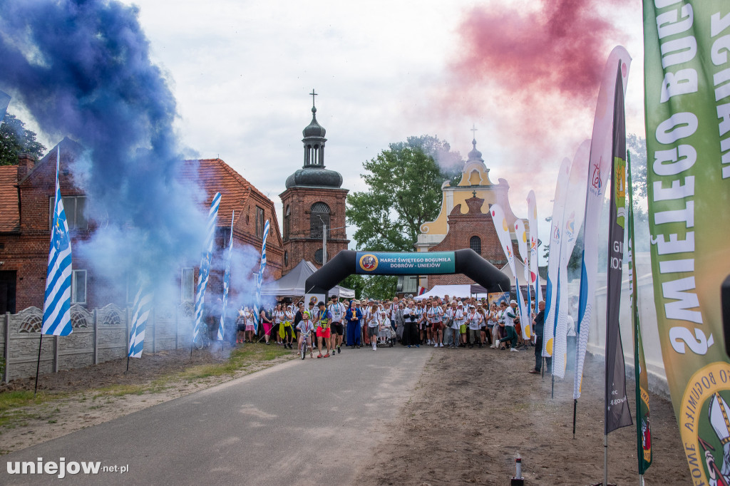 Ruszył Marsz św. Bogumiła z Dobrowa do Uniejowa