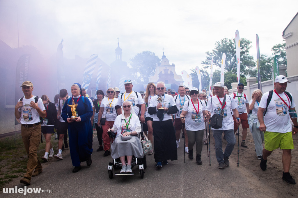 Ruszył Marsz św. Bogumiła z Dobrowa do Uniejowa
