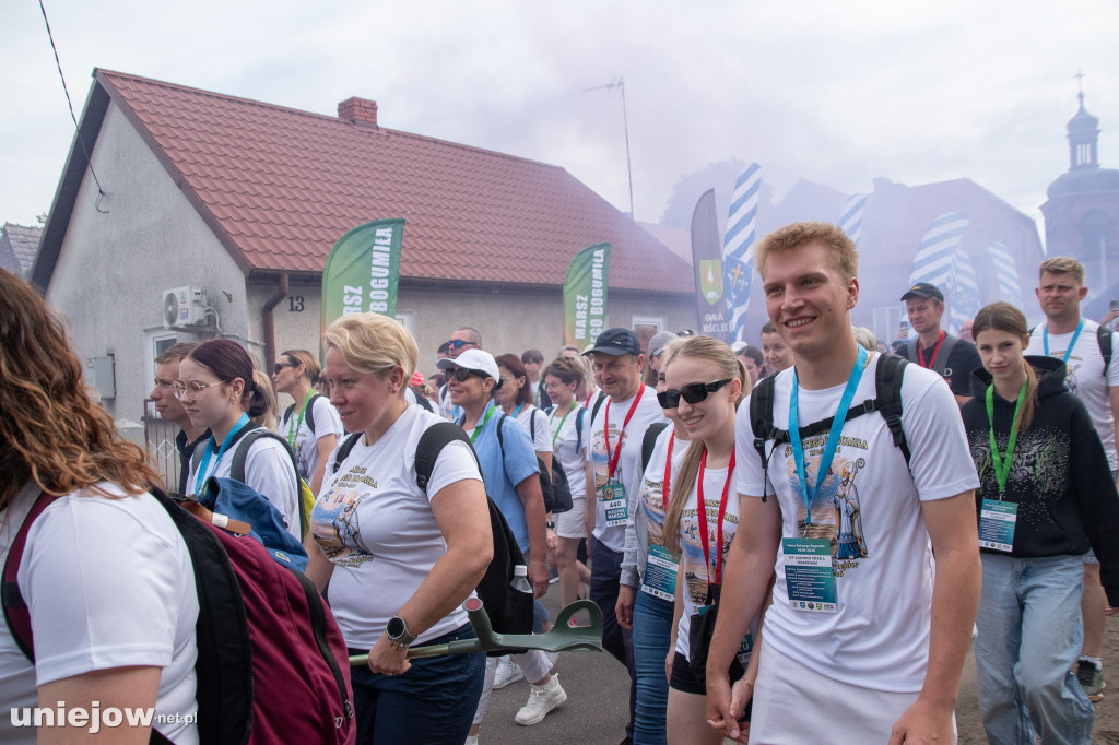 Ruszył Marsz św. Bogumiła z Dobrowa do Uniejowa