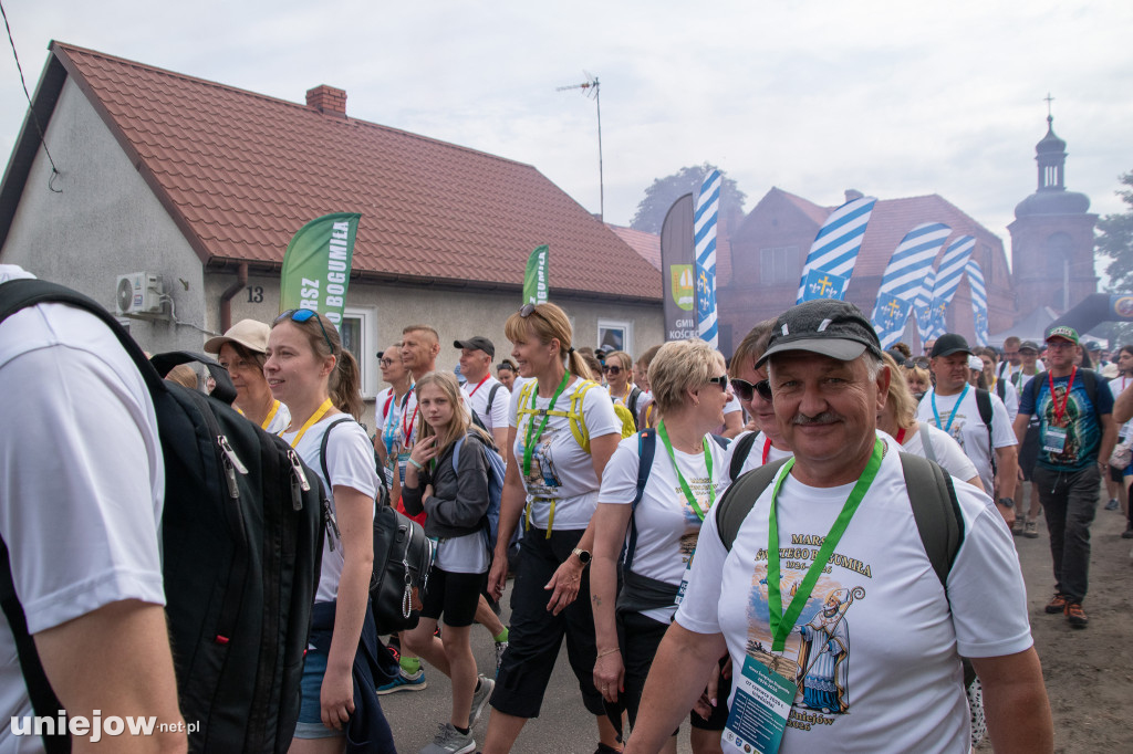 Ruszył Marsz św. Bogumiła z Dobrowa do Uniejowa