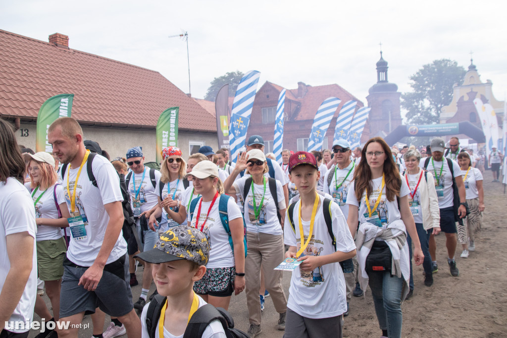 Ruszył Marsz św. Bogumiła z Dobrowa do Uniejowa