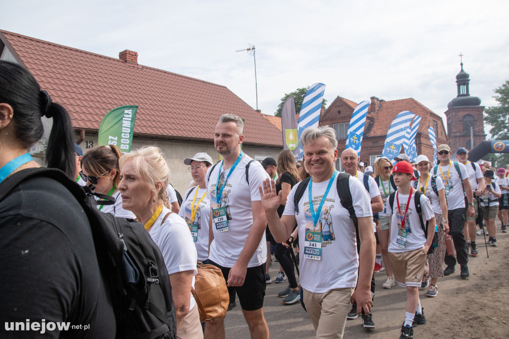 Ruszył Marsz św. Bogumiła z Dobrowa do Uniejowa