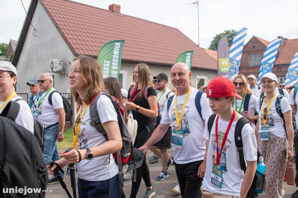 Ruszył Marsz św. Bogumiła z Dobrowa do Uniejowa