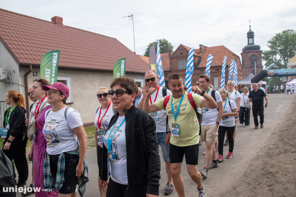 Ruszył Marsz św. Bogumiła z Dobrowa do Uniejowa