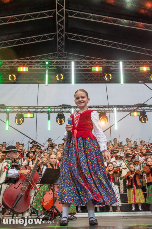 Mała Armia Janosika wystąpiła w Uniejowie