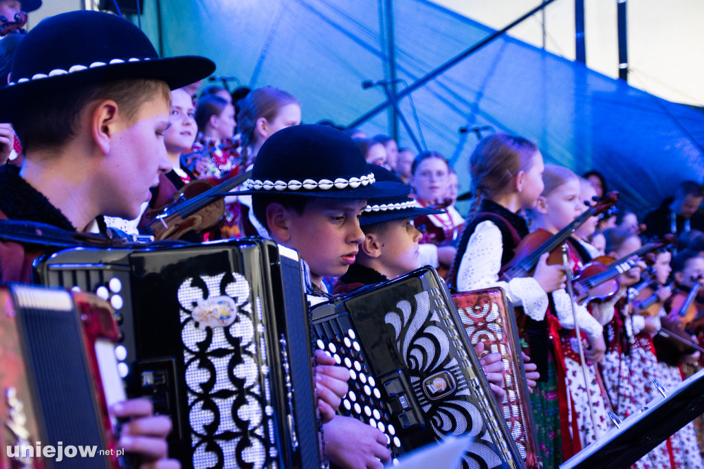 Mała Armia Janosika wystąpiła w Uniejowie