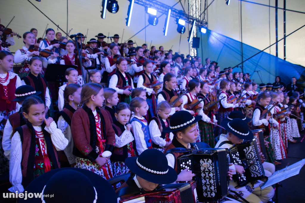 Mała Armia Janosika wystąpiła w Uniejowie
