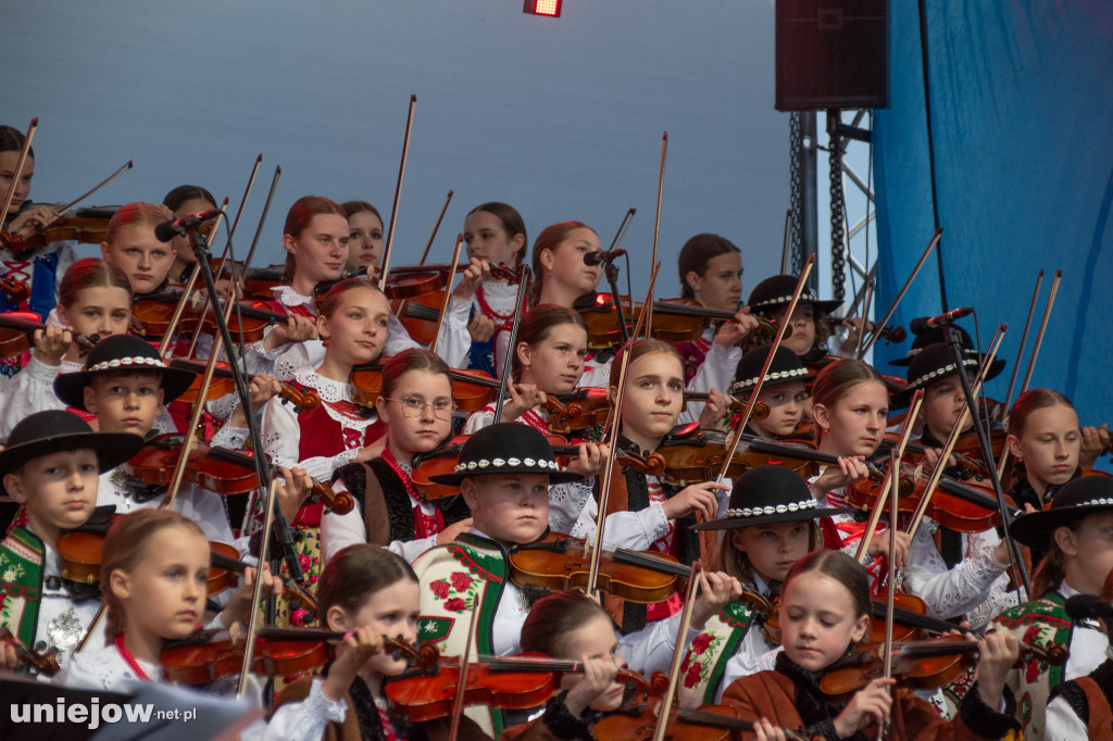 Mała Armia Janosika wystąpiła w Uniejowie