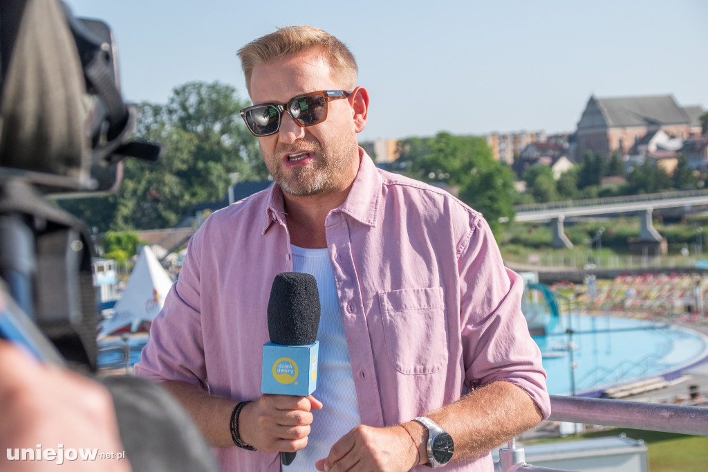 Upalna pogoda z Uniejowa na antenie DD TVN [FOTO]