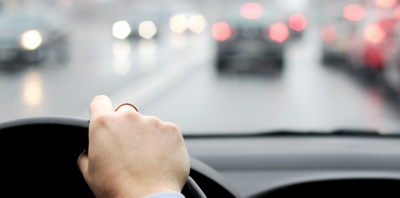 Czy deklarowany roczny przebieg wpływa na cenę OC?