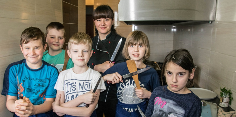 Fot. Uczestnicy warsztatów z Gabrielą Lacelt - szefem kuchni Pico Bello.