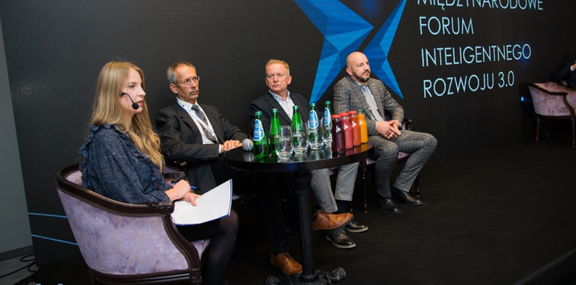 Jedna z debat odbywających się podczas MFIR 3.0 w Uniejowie.