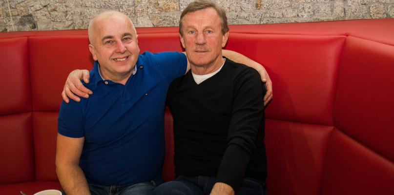 Zbigniew Jankowski dwa lata zapraszał Józefa Młynarczyka do odwiedzenia Uniejowa. Wczorajsza wizyta odbyła sie podczas kilkudniowej przerwy w pracy zawodowej sportowca. Obecnie Józef Młynarczyk trenuje bramkarzy reprezentacji U-16.