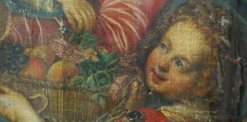 Fragment lica obrazu przed konserwacją i restauracją. fot. UM w Uniejowie / arch. Monika Bystrońska- Kunat z pracowni konserwatorskiej Stacco Art