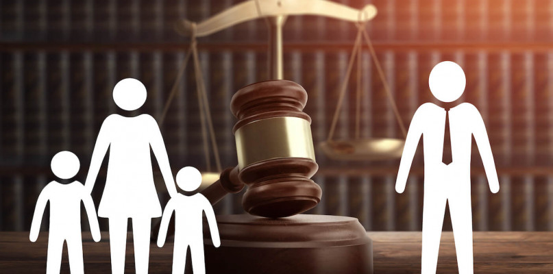 Wyprowadzka z dziećmi do innego miasta - czy potrzebna jest zgoda ojca?