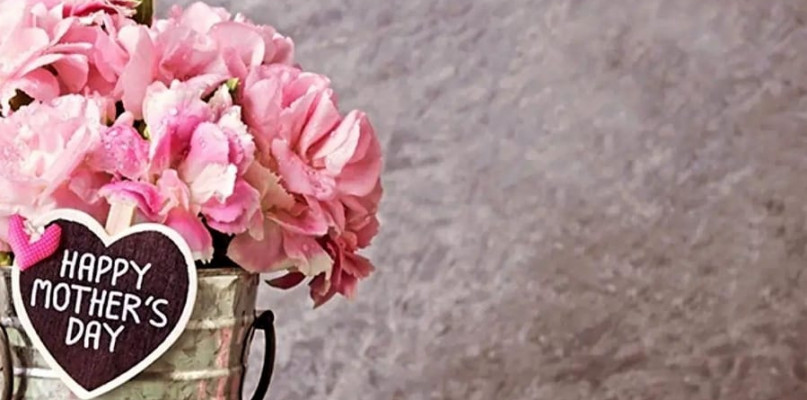 Co podarować na Dzień Matki w Uniejowie?