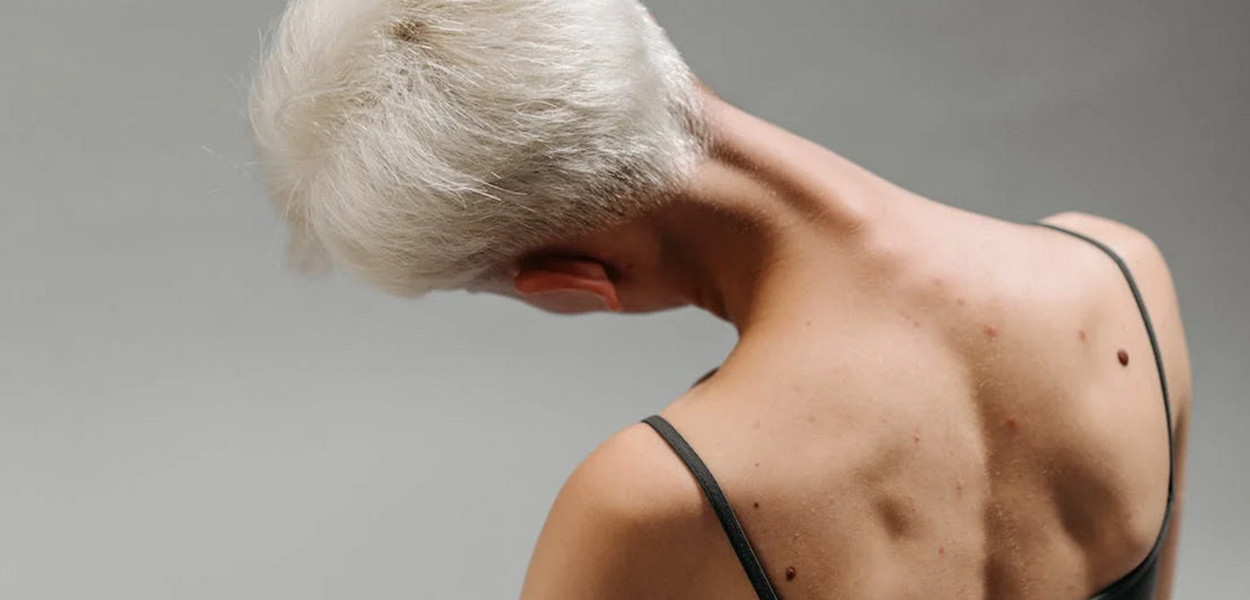 Jak zredukować tkankę tłuszczową na ramionach?