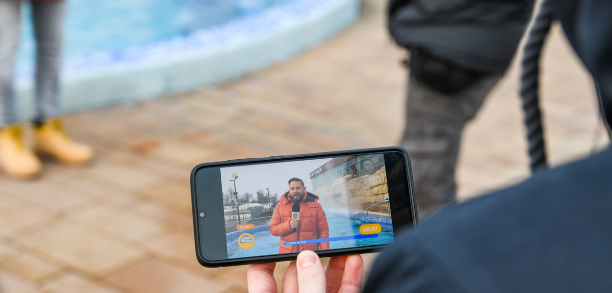 Dzień Dobry TVN z Uniejowa. Bartek Jędrzejak zapowiadał pogodę z Term Uniejów [
