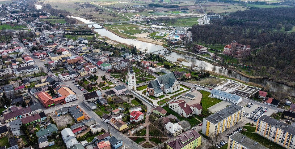Uniejów z lotu ptaka.  Fot. Piotr Szwecki.