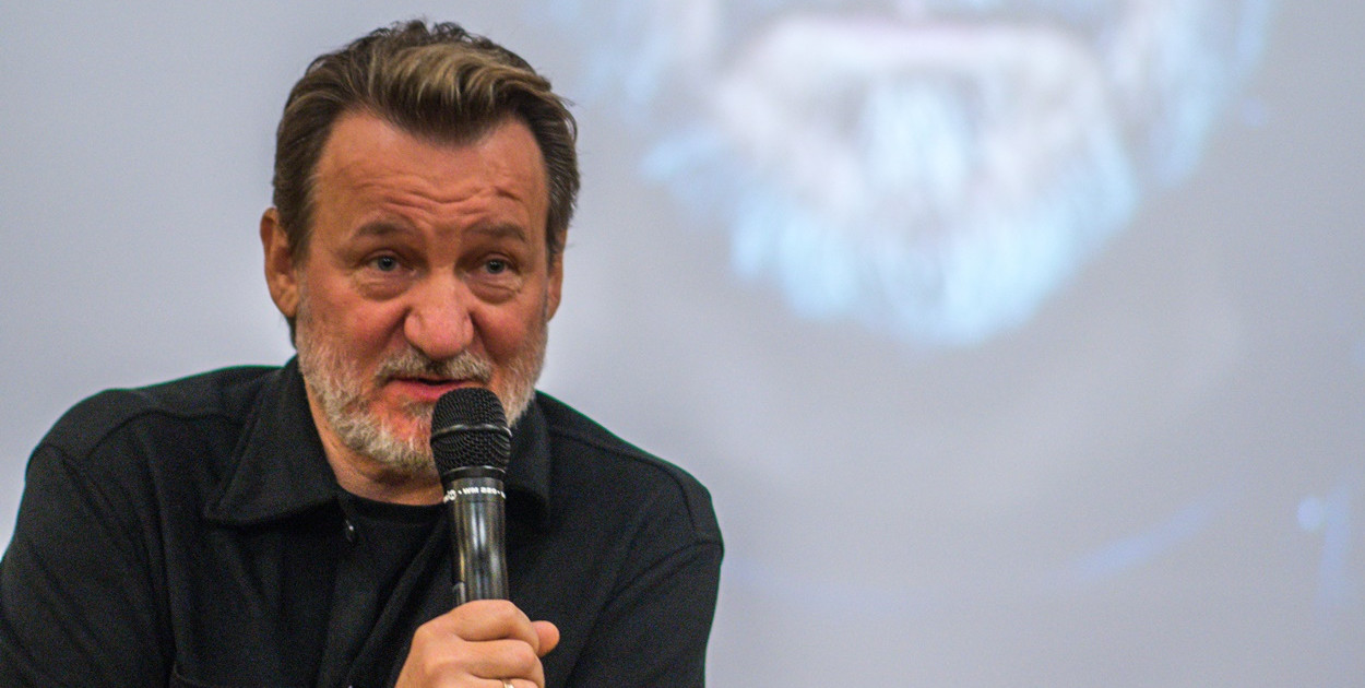 Robert Więckiewicz spotkał się w Uniejowie z mieszkańcami oraz uczestnikami projektu Scena i Ekran. Fot. Michał Kubacki