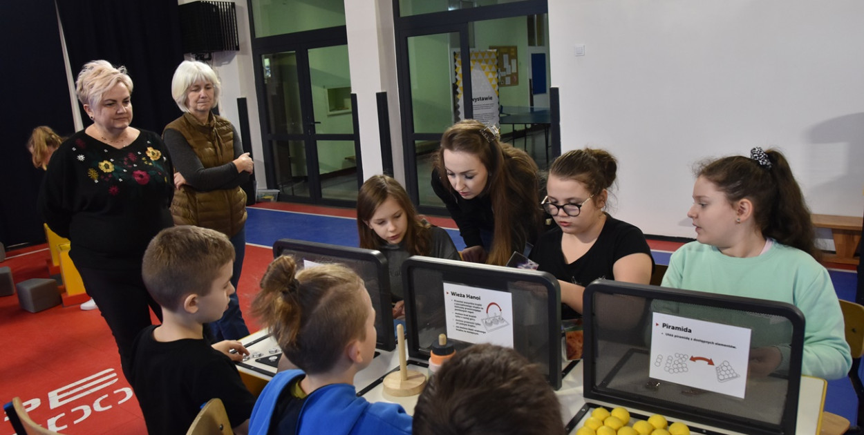 Matematyczna wystawa Centrum Nauki Kopernik przed dwa dni w Uniejowie