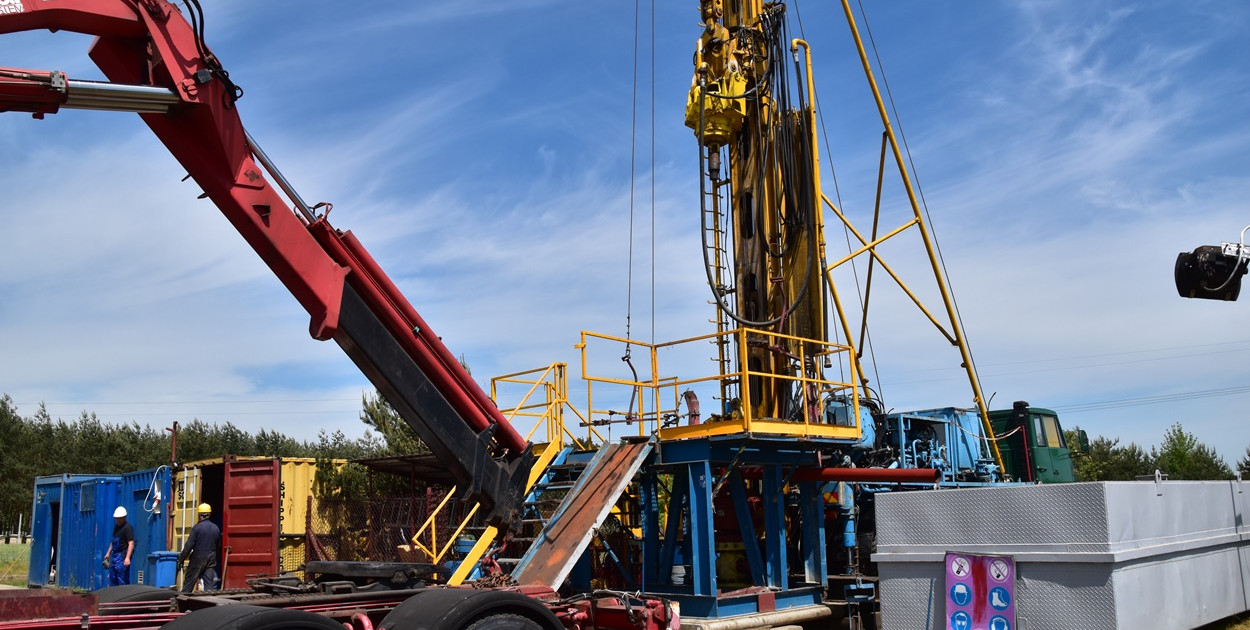 Ruszyły prace przy rekonstrukcji odwiertu geotermalnego w Uniejowie