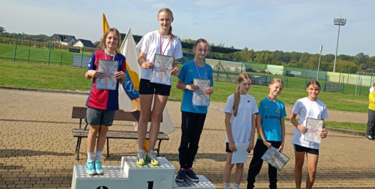 W Uniejowie odbyły się Powiatowe Indywidualne Biegi Przełajowe.Najlepsi wystartują