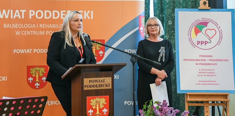 Na zdjęciu od lewej - dyrektor poradni Bożena Michalska i terapeuta Ewa Burska.