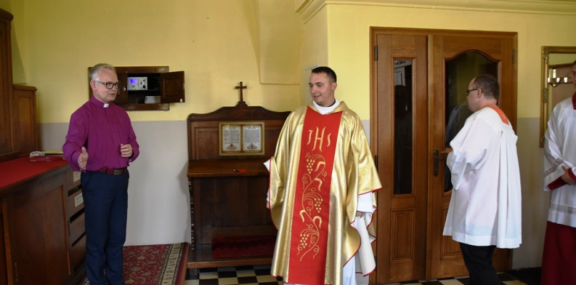 Od lipca nowym wikariuszem parafii w Uniejowie został  ks. Adrian Nowicki, który pochodzi ze Starego Miasta k. Konina