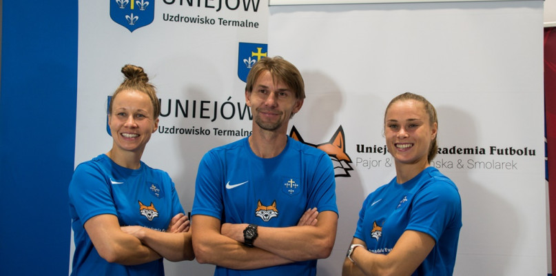 W Uniejowie zostało podpisane porozumienie pomiędzy Uniejowską Akademią Futbolu, a Ewą Pajor, Agatą Tarczyńską i Euzebiuszem Smolarkiem