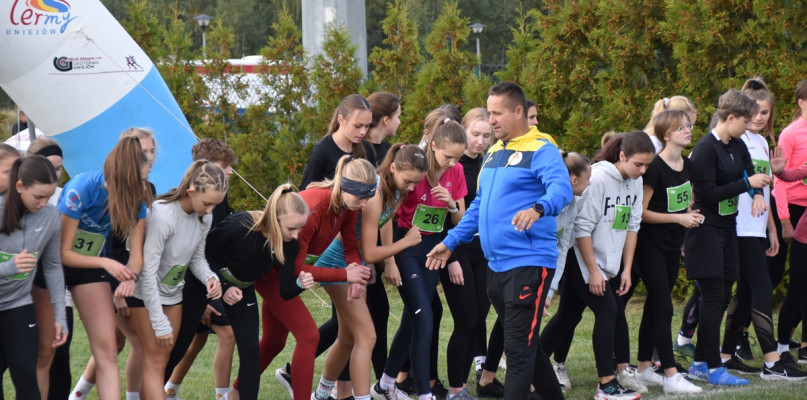 Po raz dwunasty Uniejów był gospodarzem Wojewódzkiej Inauguracji Sportowego Roku Szkolnego. Podczas inauguracji rozegrano także Finały Wojewódzkie w indywidualnych biegach przełajowych szkół województwa łódzkiego. 