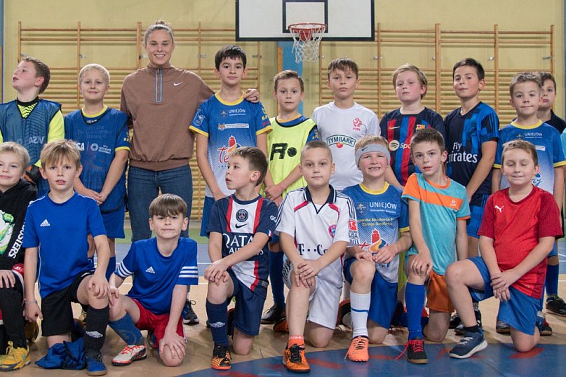 Ewa Pajor odwiedziła Uniejów i zawodników UAF