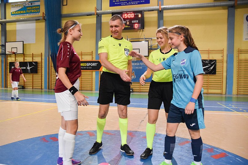 Halowy Turniej „Pajor &amp; Tarczyńska Winter Cup 2022