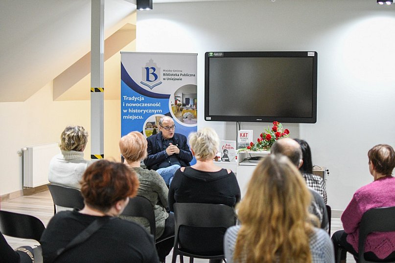 Błażej Torański był gościem biblioteki  w Uniejowie
