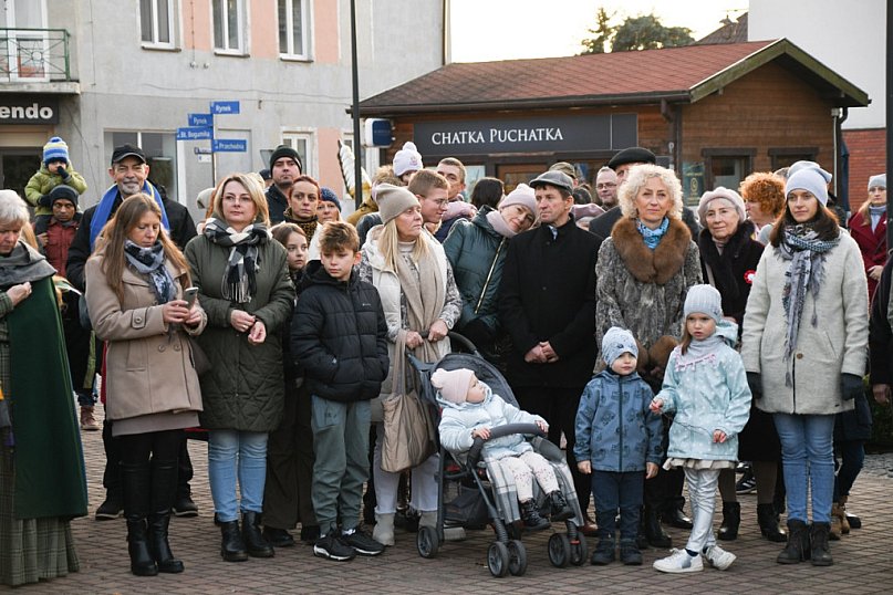 Uniejowskie obchody 11 listopada na Rynku