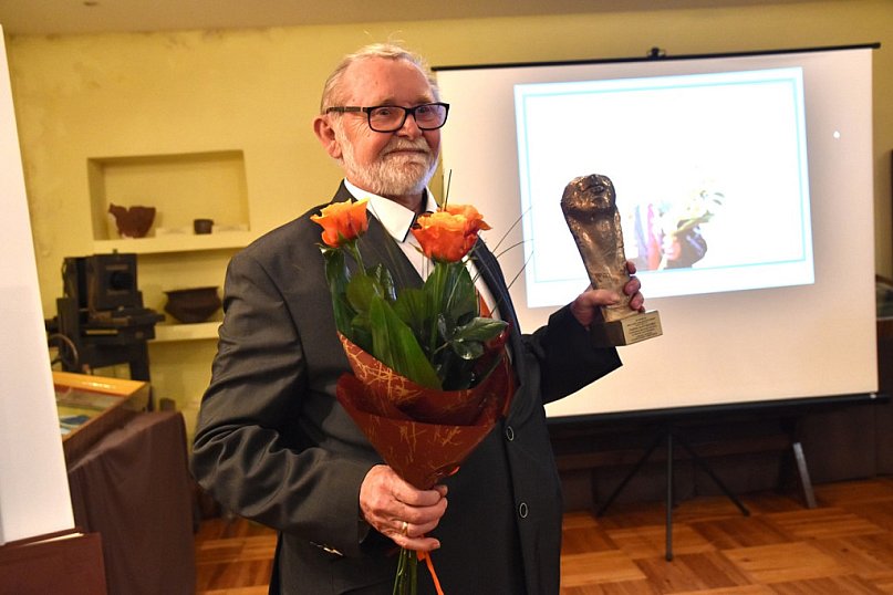 Wręczono tytuł honorowego Członka Towarzystwa Przyjaciół Uniejowa