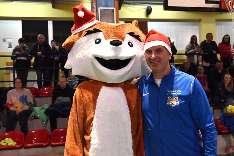 Turniej z Mikołajem i prezentacja maskotki Akademii