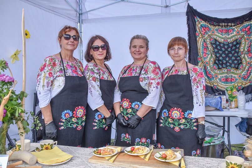 III Festiwal Drobiu trwa w Uniejowie. Degustacje, atrakcje i koncerty [FOTO]