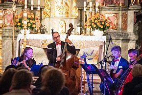 Filmowe przeboje symfonicznie. W kolegiacie zagrał zespół Alla Vienna [FOTO]-13436