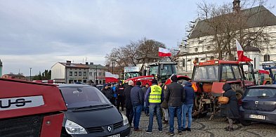 W sobotę rolnicy zaplanowali w Poddębicach protest. Policja ostrzega przed...-14152