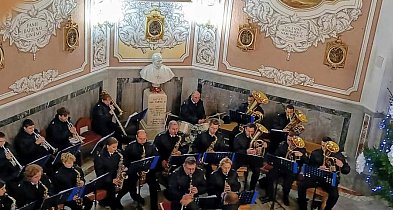 Orkiestra OSP Spycimierz koncertowała świątecznie w Spycimierzu i Wilamowie WIDEO-14306