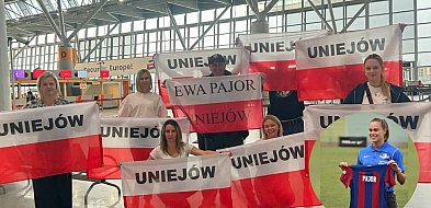 Dzisiaj Ewa Pajor zagra w finale Ligi Mistrzyń. Kibice z Uniejowa już na miejscu-15686