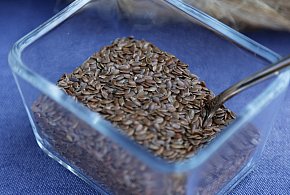Przekroczony poziom cyjanków. Sieć usuwa ten produkt ze sklepów-15701