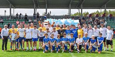 Piłkarski Dzień Dziecka z Uniejowską Akademią Futbolu. Kto zagrał na boisku?-15762