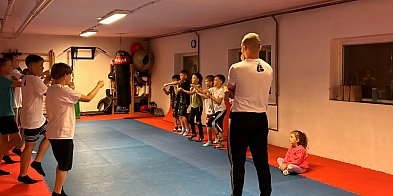 Boxing Club Uniejów zorganizował Dzień Dziecka-15859