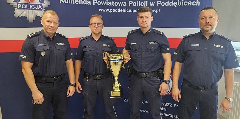 Policjanci z Uniejowa najlepsi w województwie łódzkim! - 16075